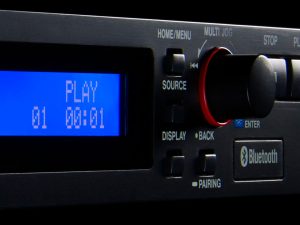 پخش‌کننده حرفه‌ای CD/SD/USB با گیرنده بلوتوث، تیونر AM/FM و خروجی‌های بالانس و غیر بالانس
